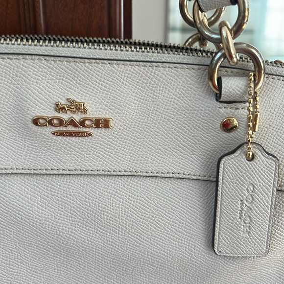 Coach Pocketbook - Picture 2 of 6